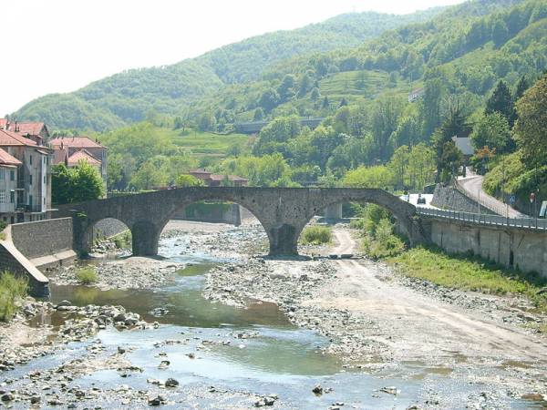 Campo Ligure, il ponte medioevale - Foto di Davide Papalini