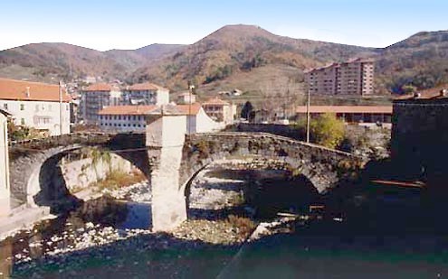 Rossiglione Inferiore, Ponte medioevale