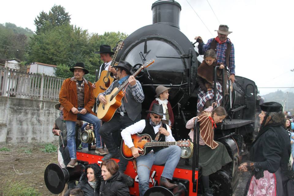 Treno d’epoca alla XX Expo Valle Stura 2013